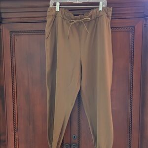 Lululemon high waist Jogger.